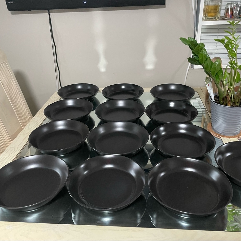 Strawberry Street dinnerware